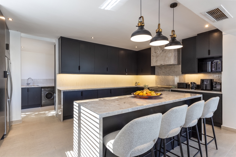 To Let 5 Bedroom Property for Rent in Pearl Valley at Val de Vie Western Cape